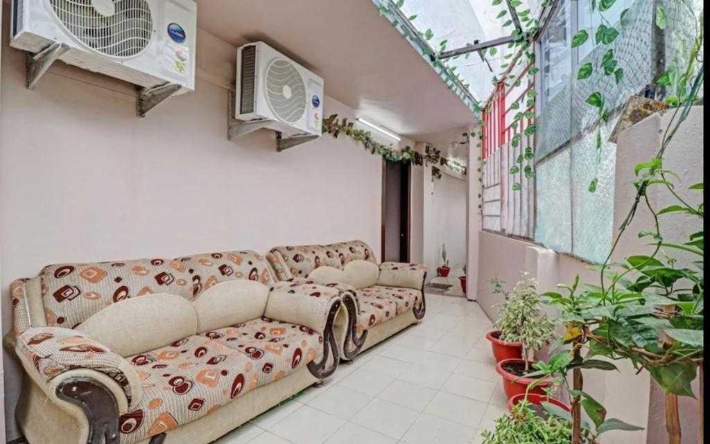Hotel O Bottom Inn Dehradun Buitenkant foto
